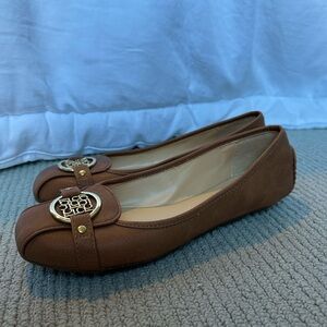 Liz Claiborne Tan Leather Loafers with Gold Buckle